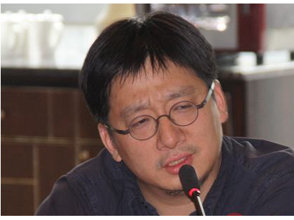 王戈：创造条件让年轻人发声