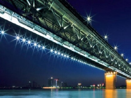 湖北拟开建5座长江大桥