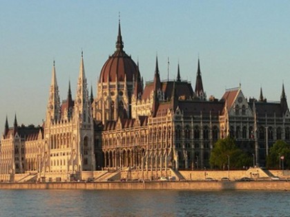 布达佩斯启动多瑙河岸改造项目竞争