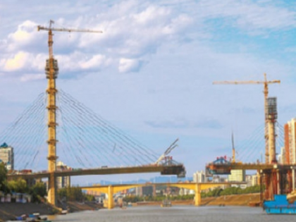 至喜长江大桥三江桥全面合龙