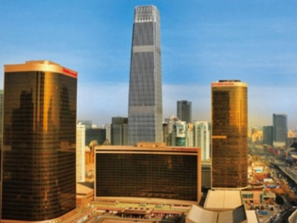 北京新地标国贸三期B座工程主体封顶