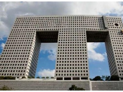 一周阿强评论：没见过的外国最丑建筑