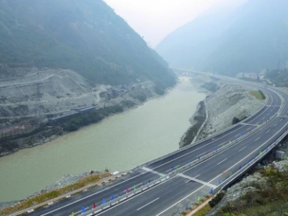 云南多地公路工程推广应用BIM