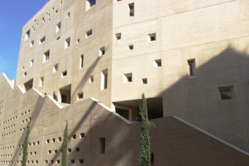 USJ校园创新体育设施/109 Architects with Youssef Tohmé
