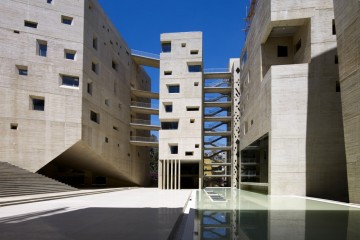 USJ校园创新体育设施/109 Architects with Youssef Tohmé