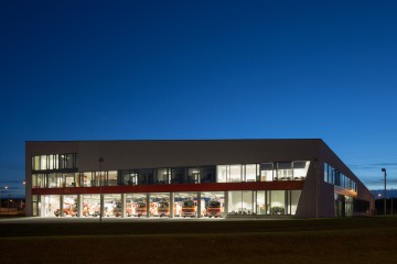沃特福德水岸消防站/Mccullough Mulvin Architects