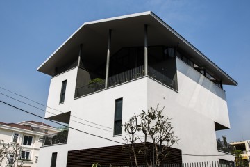 漂浮住宅/Nguyen Dinh Gioi, Nguyen Van Anh
